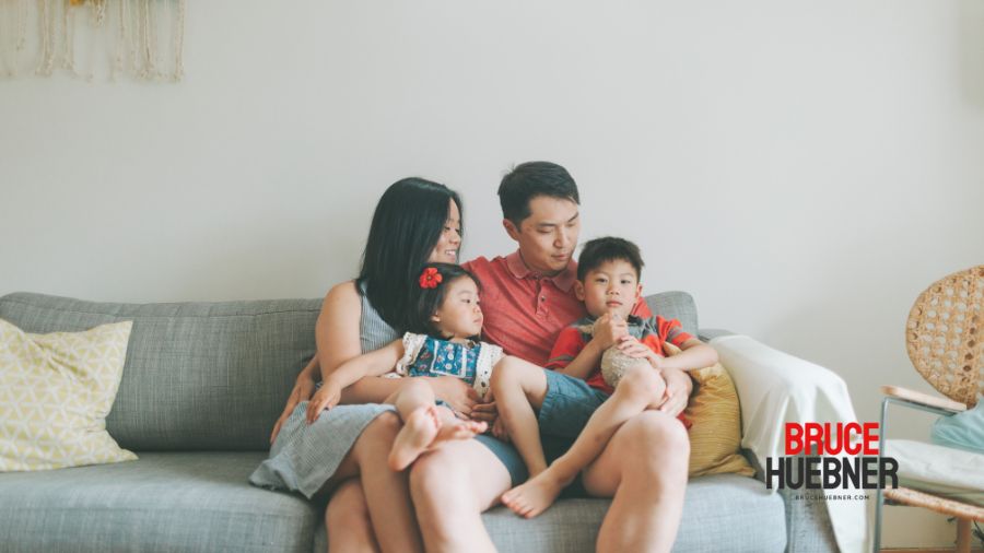 Money management techniques traveling